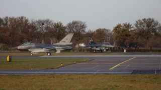 Истребитель F-16 ВВС Нидерландов на авиабазе Волкел